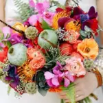 Use the giant pods in floral decorations, either fresh with late summer flowers, or when dried.