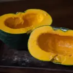 The flesh is dark yellow, dry, with an excellent sweet and nutty flavour.